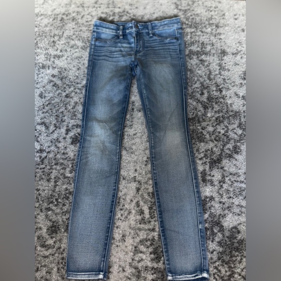 Y2k low rise Abercrombie & Fitch Skinny Jeans Light Wash Size: 2 Short (25) - Picture 2 of 7